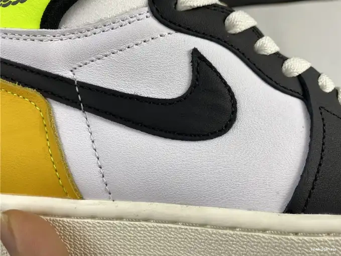 Rep Onekick 555088-118 OG RETRO 1 HIGH 'VOLT JORDAN GOLD' AIR 0517